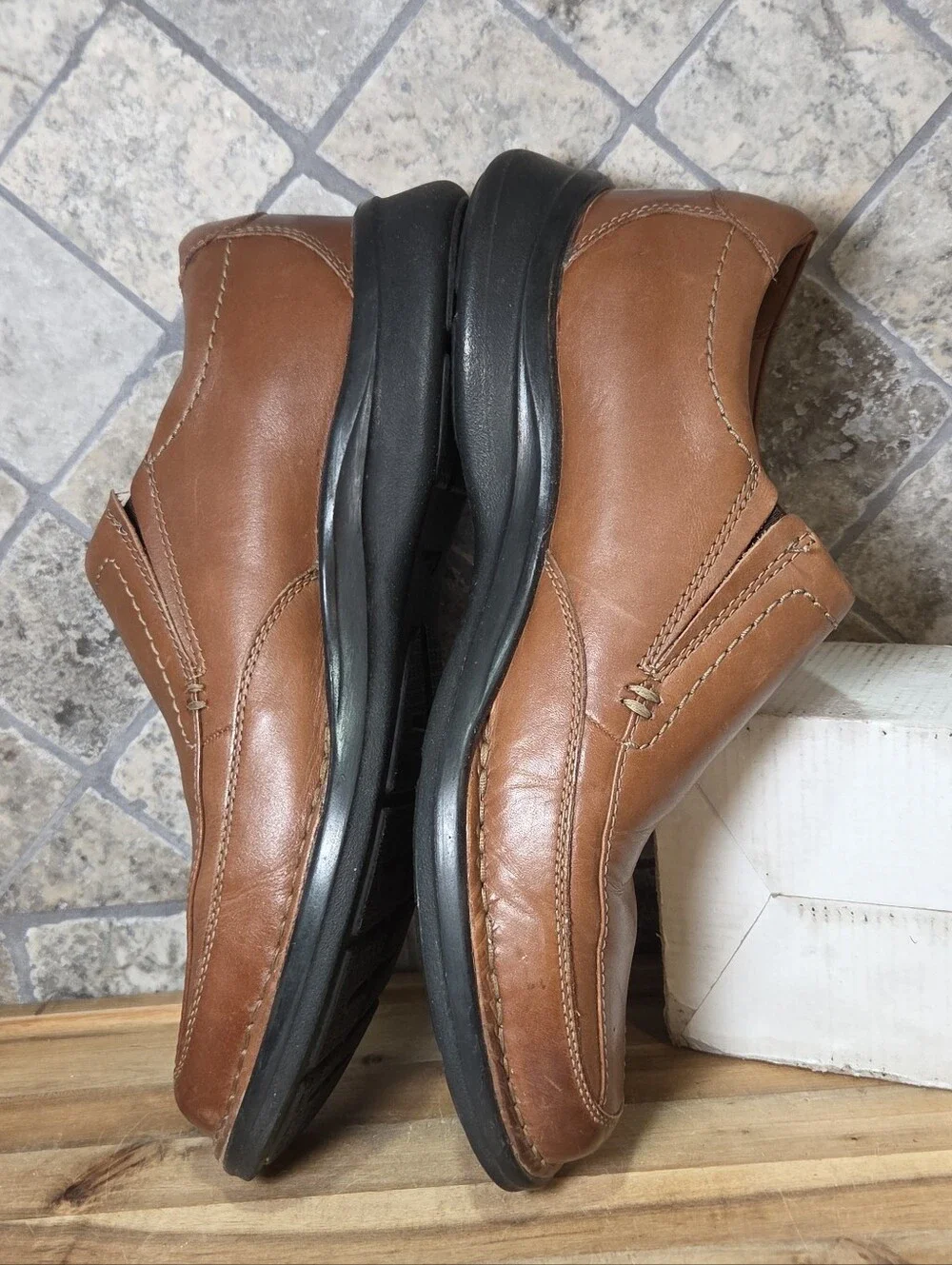 Clarks Men's Kempton Free Loafer, Brown Leather 10 M US
